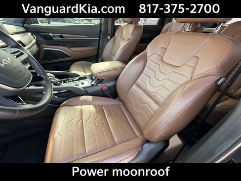 Certified 2022 Kia Telluride SX w/ SX Prestige Package image 13
