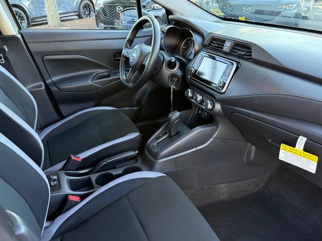 Used 2025 Nissan Versa S FWD image 29