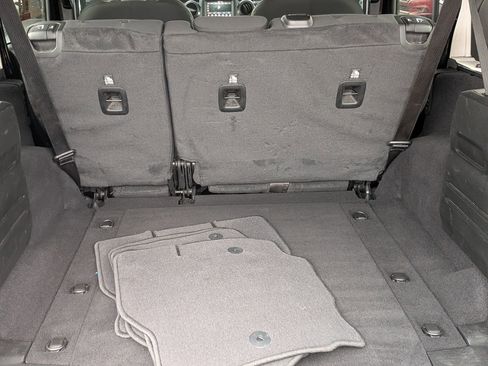 Used 2020 Jeep Wrangler Unlimited Sport image 33