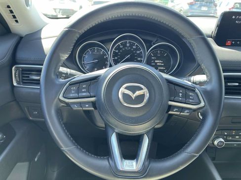 Used 2020 MAZDA CX-5 Touring FWD image 11