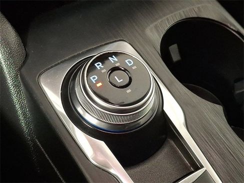 Used 2021 Ford Escape SE image 17