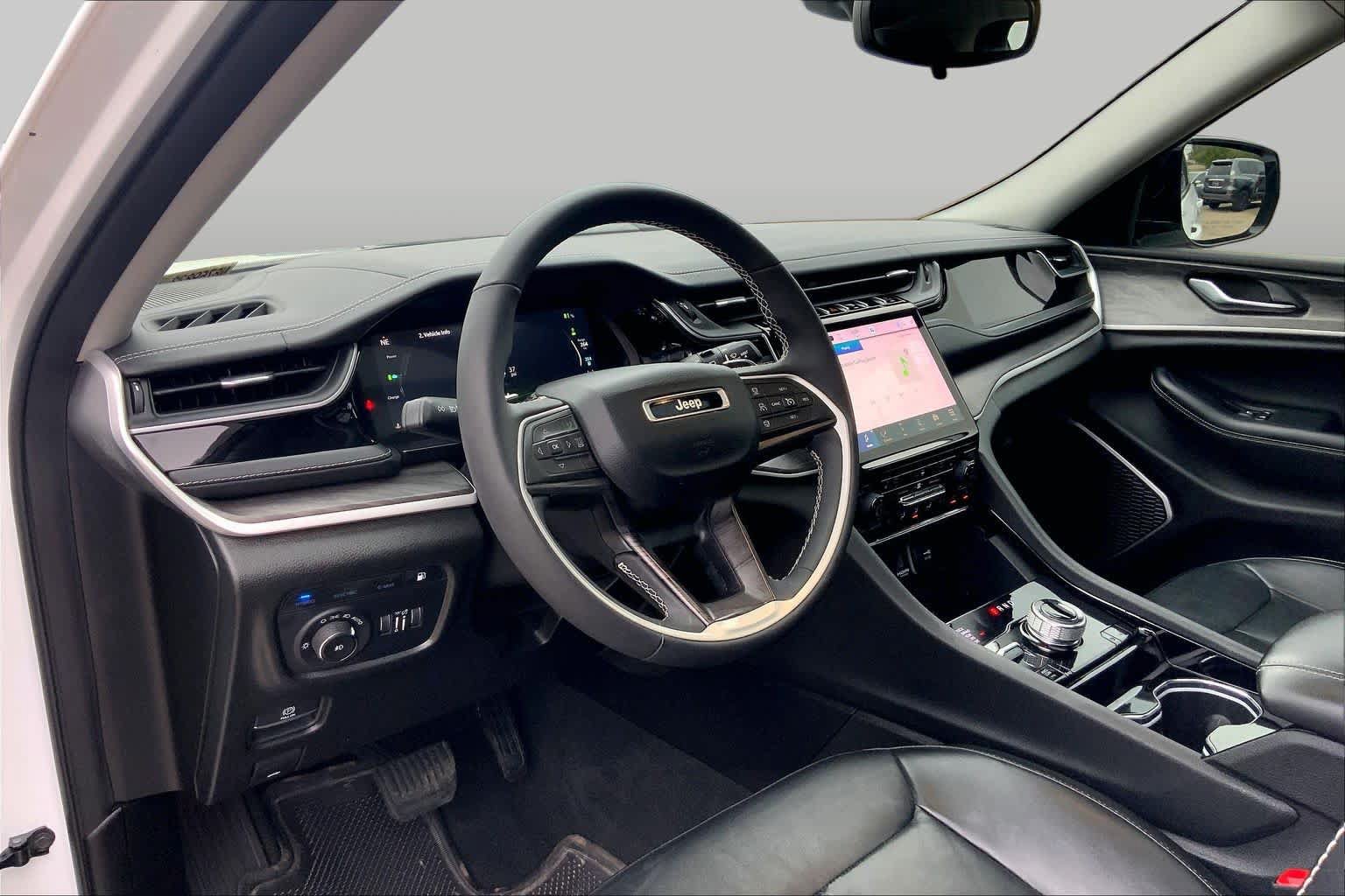 Used 2022 Jeep Grand Cherokee Limited 4xe AWD/4WD image 18