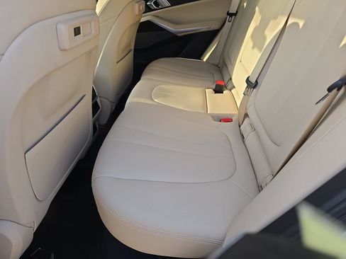 Used 2020 BMW X5 xDrive40i w/ Premium Package AWD/4WD image 14