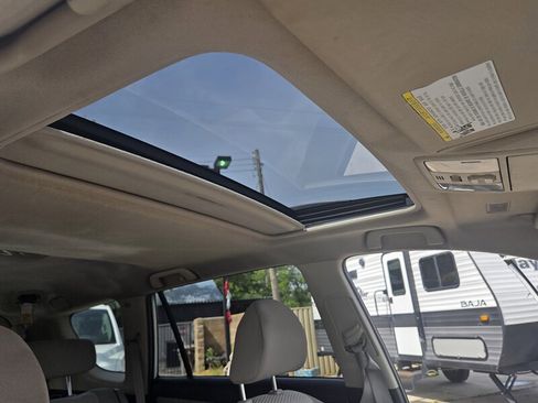 Used 2006 Toyota RAV4 Limited image 17