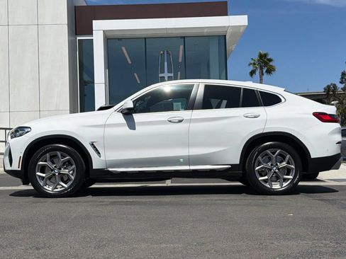 Used 2024 BMW X4 xDrive30i w/ Premium Package AWD/4WD image 6