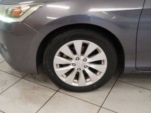 Used 2015 Honda Accord EX-L image 17