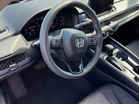 Used 2023 Honda Accord EX image 6