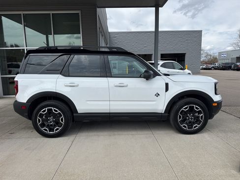 Certified 2025 Ford Bronco Sport Outer Banks w/ Outer Banks Tech Package+ image 9