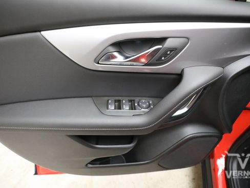 New 2026 Chevrolet Blazer LT FWD image 20