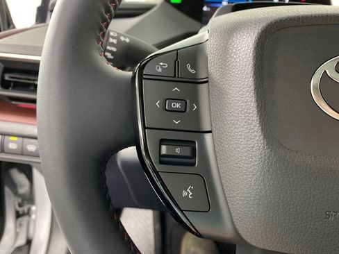 New 2026 Toyota Prius Plug-In Hybrid FWD image 15