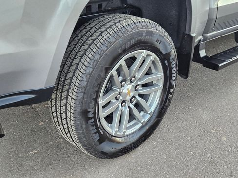 Used 2026 Chevrolet Colorado LT w/ LT Convenience Package image 12