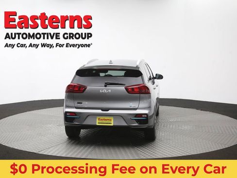 Used 2022 Kia Niro EX FWD image 39