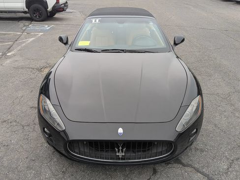 Used 2011 Maserati GranTurismo Convertible RWD image 3