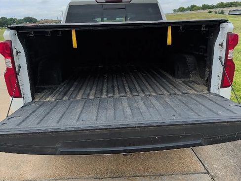 Used 2020 Chevrolet Silverado 1500 LT Trail Boss AWD/4WD image 6