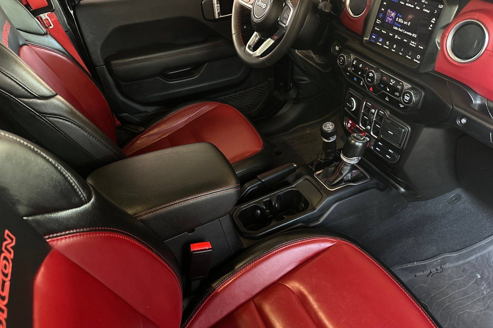 Used 2023 Jeep Wrangler Unlimited Rubicon 4xe AWD/4WD image 20