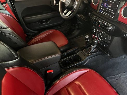 Used 2023 Jeep Wrangler Unlimited Rubicon 4xe AWD/4WD image 20