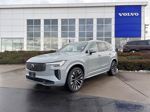 Certified 2025 Volvo XC90 B6 Plus image 49