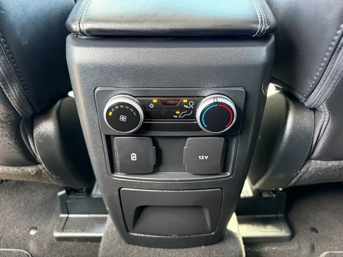 Used 2023 Ford Explorer XLT w/ Equipment Group 202A AWD/4WD image 40