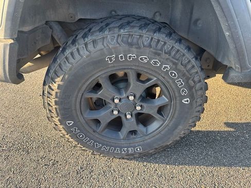 Used 2022 Jeep Wrangler Unlimited Sport AWD/4WD image 9