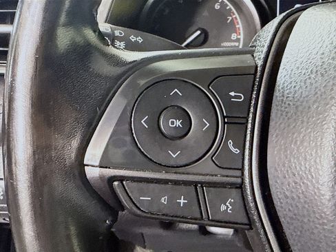 Used 2022 Toyota Camry SE image 14
