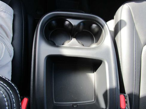 New 2026 Chrysler Voyager LX FWD image 22