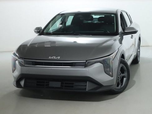 Used 2025 Kia K4 FWD image 3