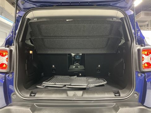 Used 2021 Jeep Renegade Latitude w/ Convenience Group AWD/4WD image 39