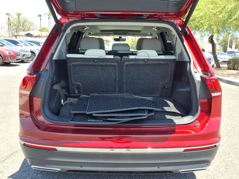 Used 2019 Volkswagen Tiguan SEL FWD image 18