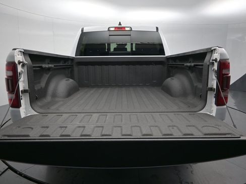 Used 2022 RAM 1500 Laramie AWD/4WD image 12