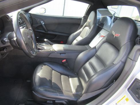 Used 2010 Chevrolet Corvette Grand Sport w/ Preferred Equipment Group RWD image 9
