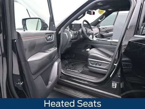Used 2025 Nissan Armada SL w/ Captain's Chari Seat Package AWD/4WD image 15
