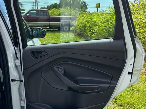 Used 2019 Ford Escape S FWD image 25