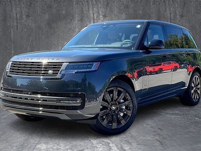 New 2025 Land Rover Range Rover Long Wheelbase SE