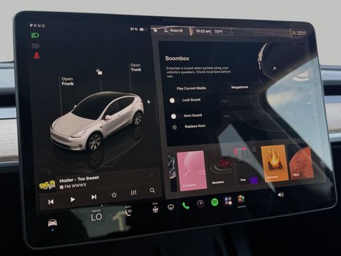 Used 2022 Tesla Model Y Long Range AWD/4WD image 33