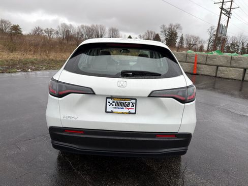 Used 2024 Honda HR-V LX image 5