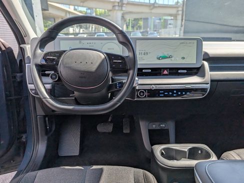 Used 2024 Hyundai Ioniq 5 SE AWD/4WD image 11