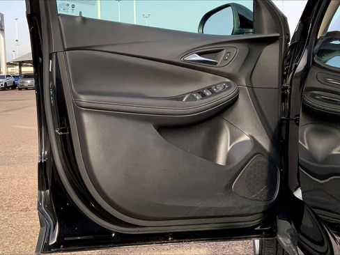 Used 2025 Buick Encore GX Preferred image 22