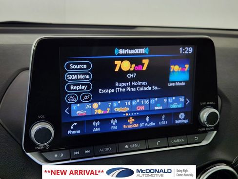 Used 2023 Nissan Sentra SV FWD image 19