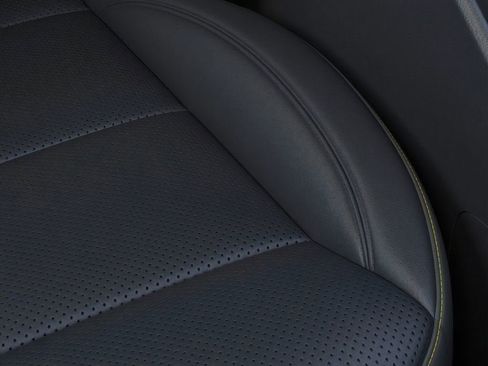 New 2026 Chevrolet Trax ACTIV w/ Sunroof Package FWD image 21