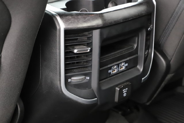 Used 2022 RAM 1500 Big Horn AWD/4WD image 16