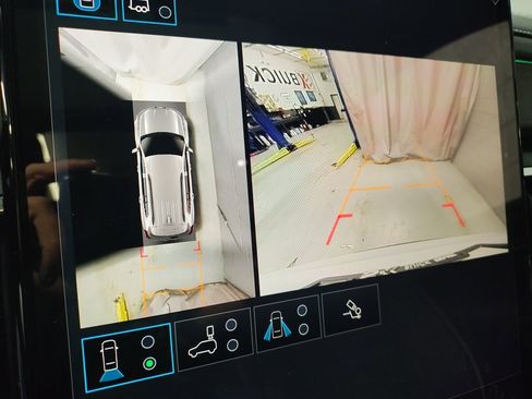 New 2026 GMC Acadia Denali Ultimate w/ LPO, Floor Liner Package image 32