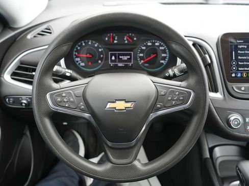 Used 2025 Chevrolet Malibu LS w/ Driver Confidence Package FWD image 27