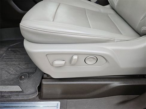 Used 2023 GMC Sierra 1500 SLT w/ SLT Premium Package image 16