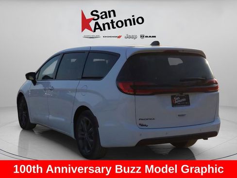 New 2026 Chrysler Pacifica Select image 6