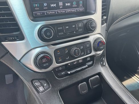 Used 2019 GMC Yukon XL SLT AWD/4WD image 12
