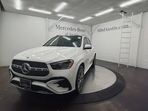 Used 2024 Mercedes-Benz GLE 350 4MATIC image 3