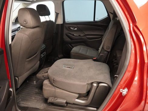 Used 2018 Chevrolet Traverse LT image 22