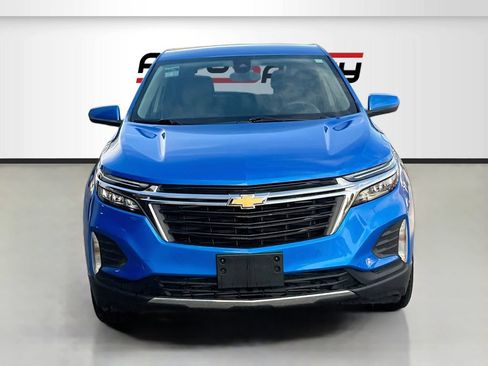 Used 2024 Chevrolet Equinox LT AWD/4WD image 2