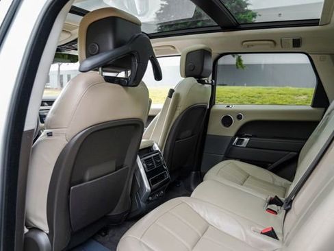 Used 2020 Land Rover Range Rover Sport HSE AWD/4WD image 48