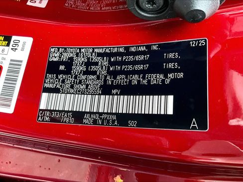 Certified 2026 Toyota Sienna XLE image 33